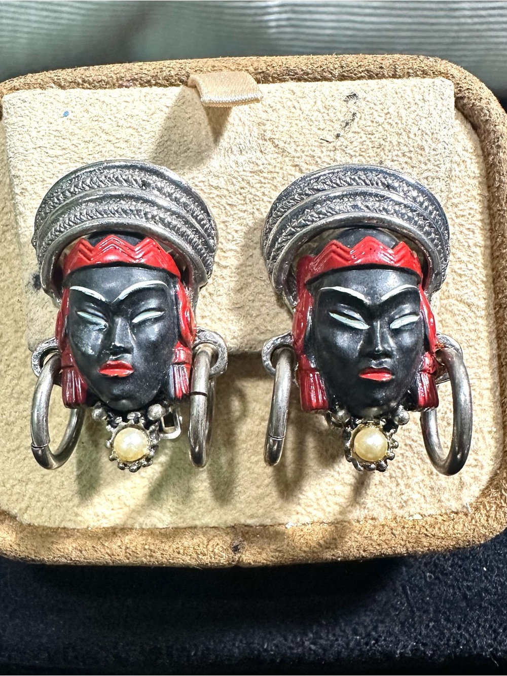 Vtg: SELRO SELINI Asian Princess Mask Clip On Earrings